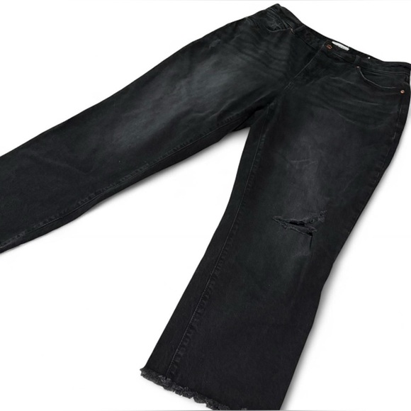 LOFT Curvy Straight Crop Jean - Picture 1 of 8